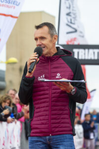 Steve Defoor, la voix du triathlon